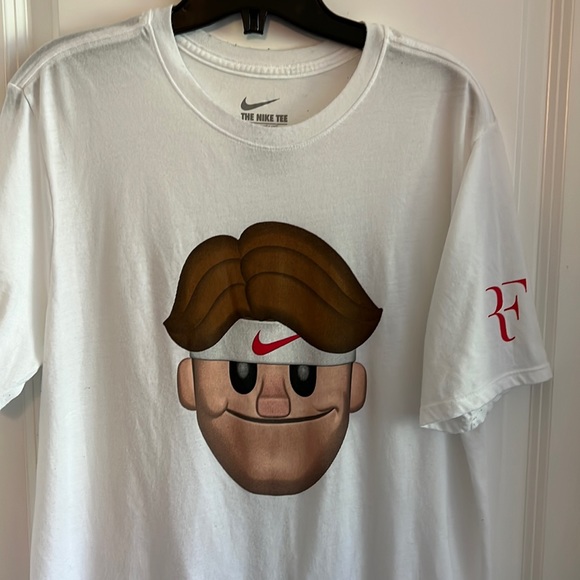 Nike Roger Federer emoji T